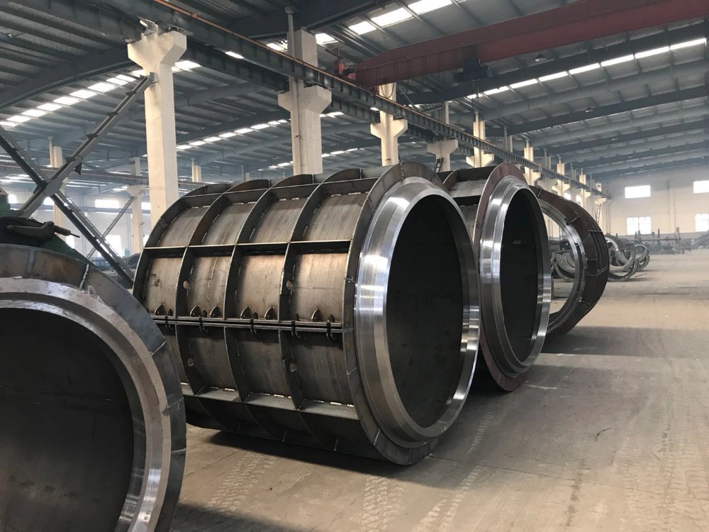 Vertical Extruding Concrete Pipe Making Machine Concrete pipe production line